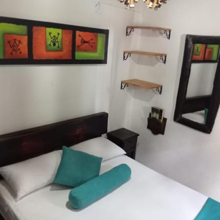 Santander Aleman Hostel サン・ヒル エクステリア 写真