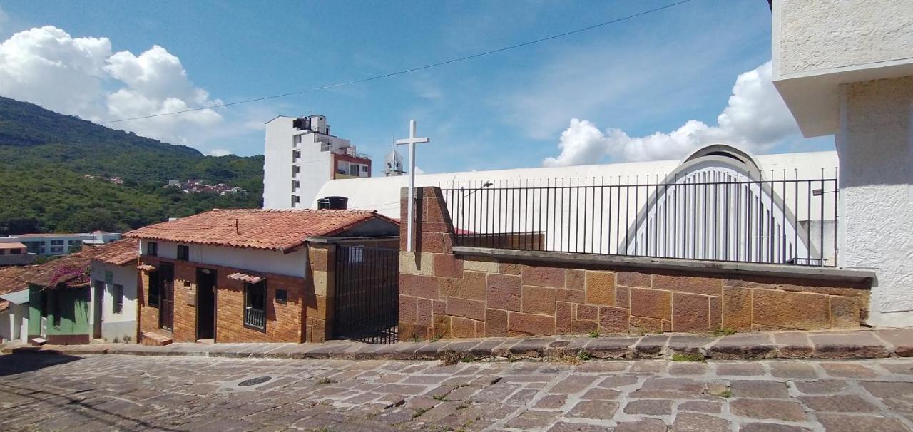 Santander Aleman Hostel サン・ヒル エクステリア 写真