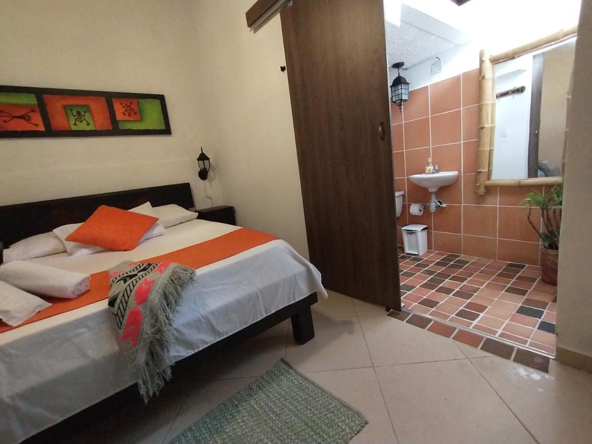 Santander Aleman Hostel サン・ヒル エクステリア 写真