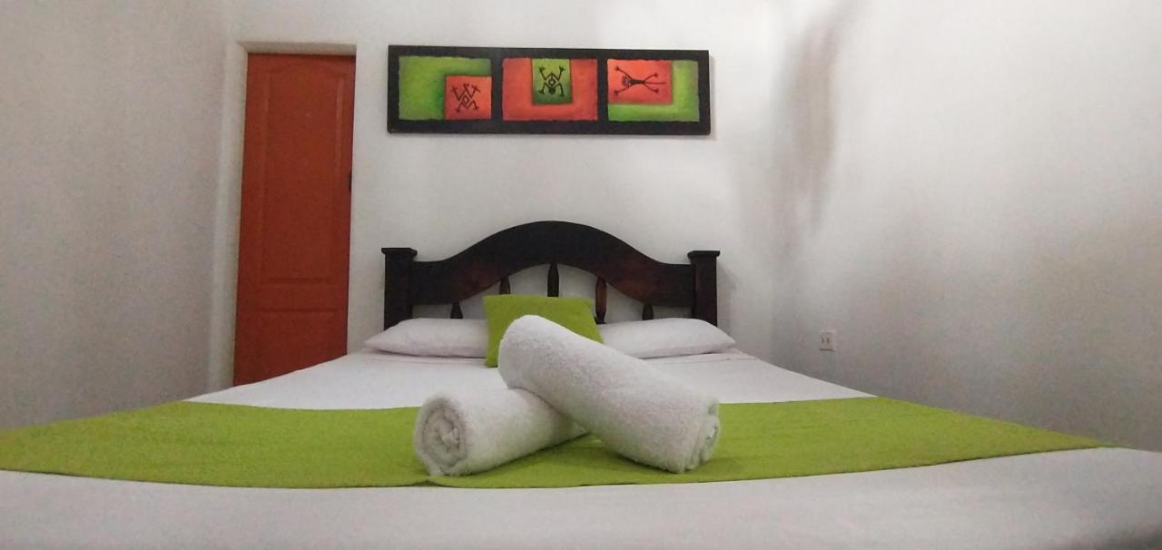 Santander Aleman Hostel サン・ヒル エクステリア 写真