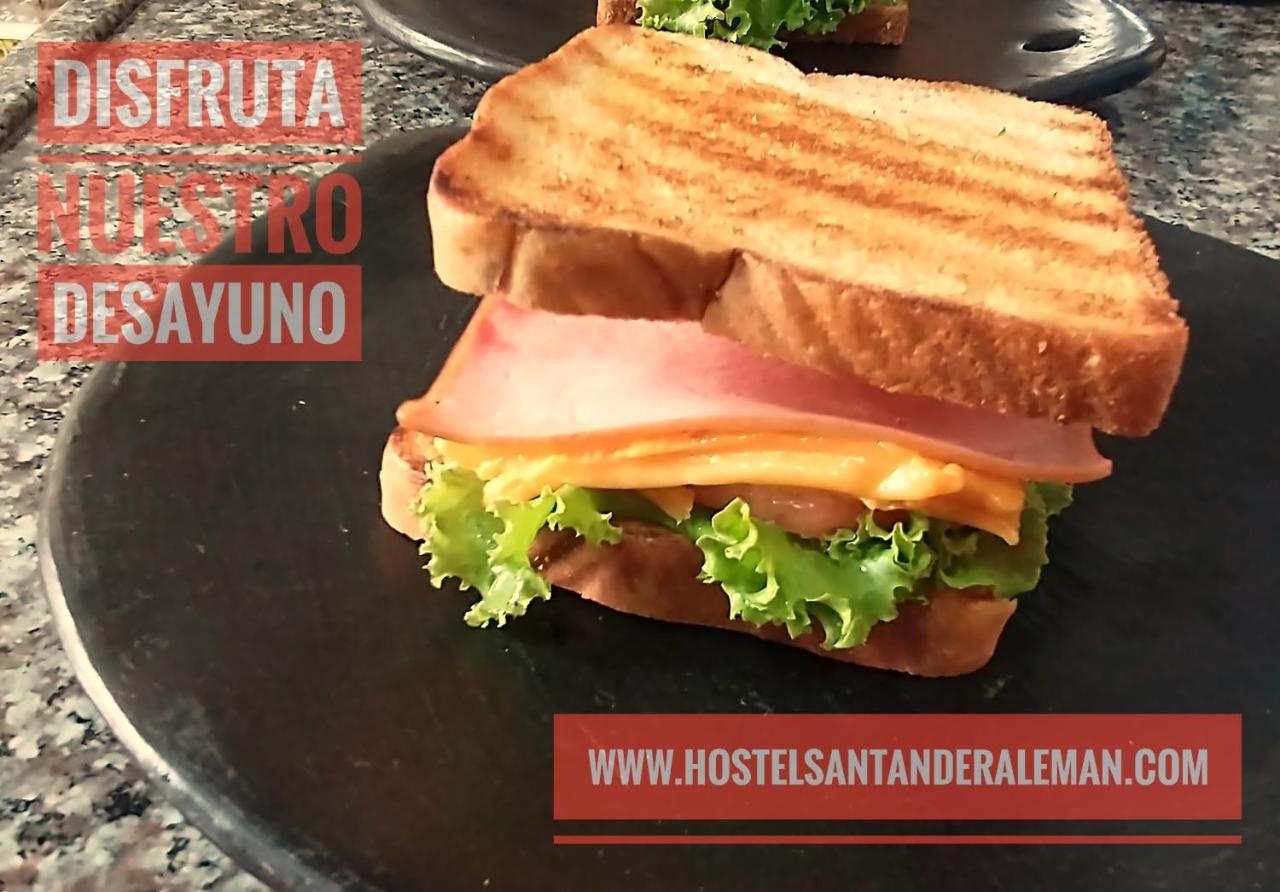 Santander Aleman Hostel サン・ヒル エクステリア 写真