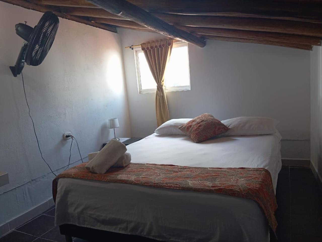 Santander Aleman Hostel サン・ヒル エクステリア 写真