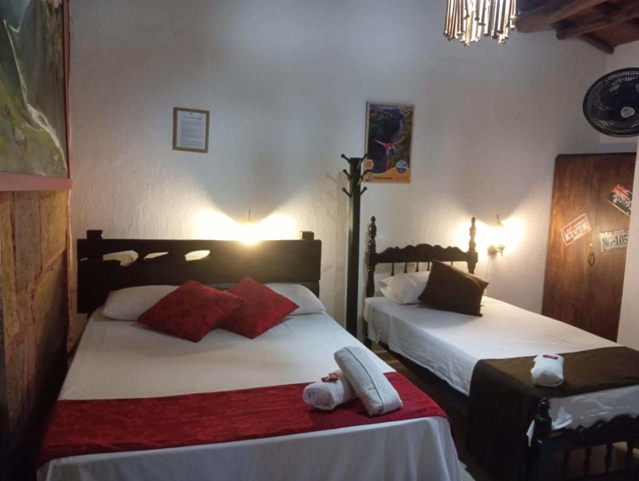 Santander Aleman Hostel サン・ヒル エクステリア 写真
