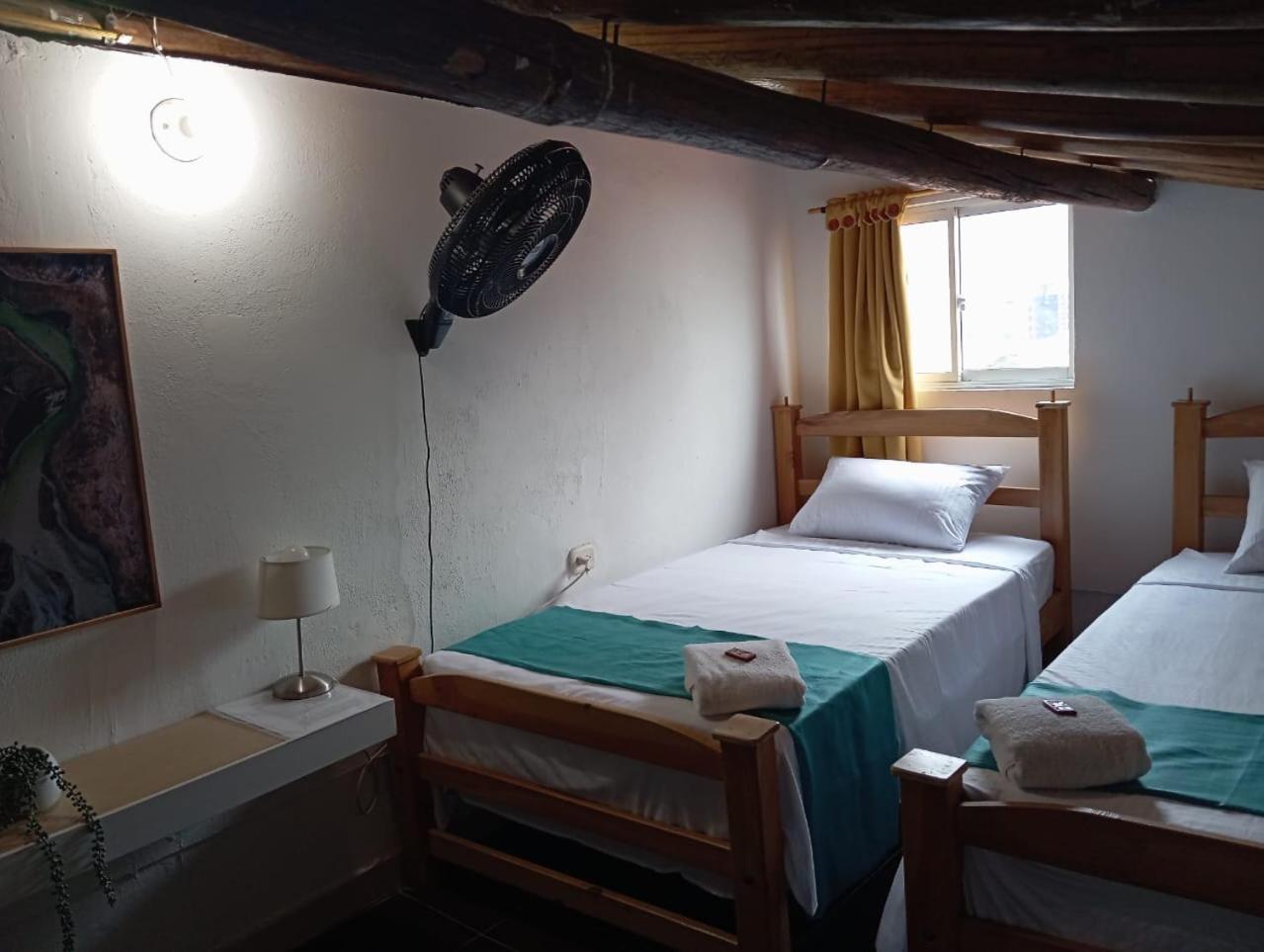 Santander Aleman Hostel サン・ヒル エクステリア 写真