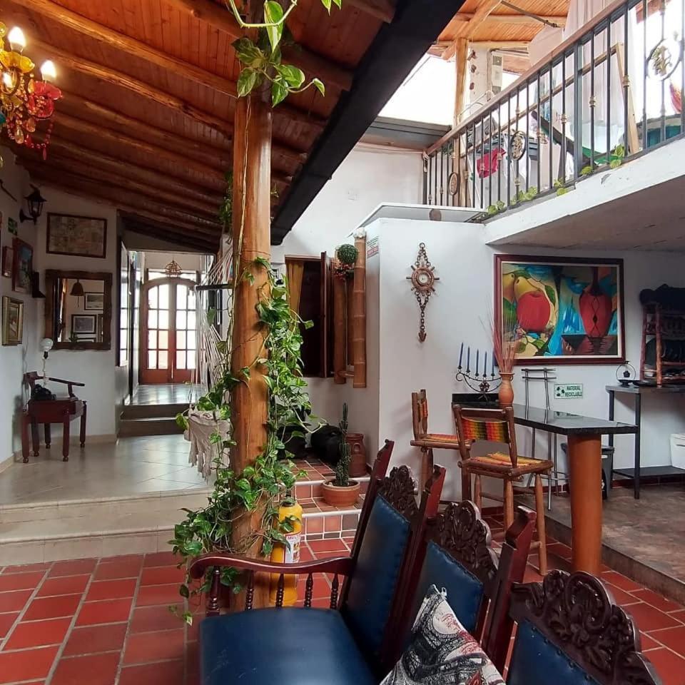 Santander Aleman Hostel サン・ヒル エクステリア 写真