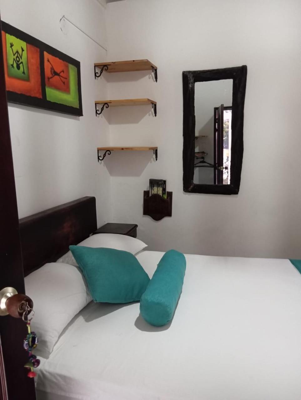 Santander Aleman Hostel サン・ヒル エクステリア 写真