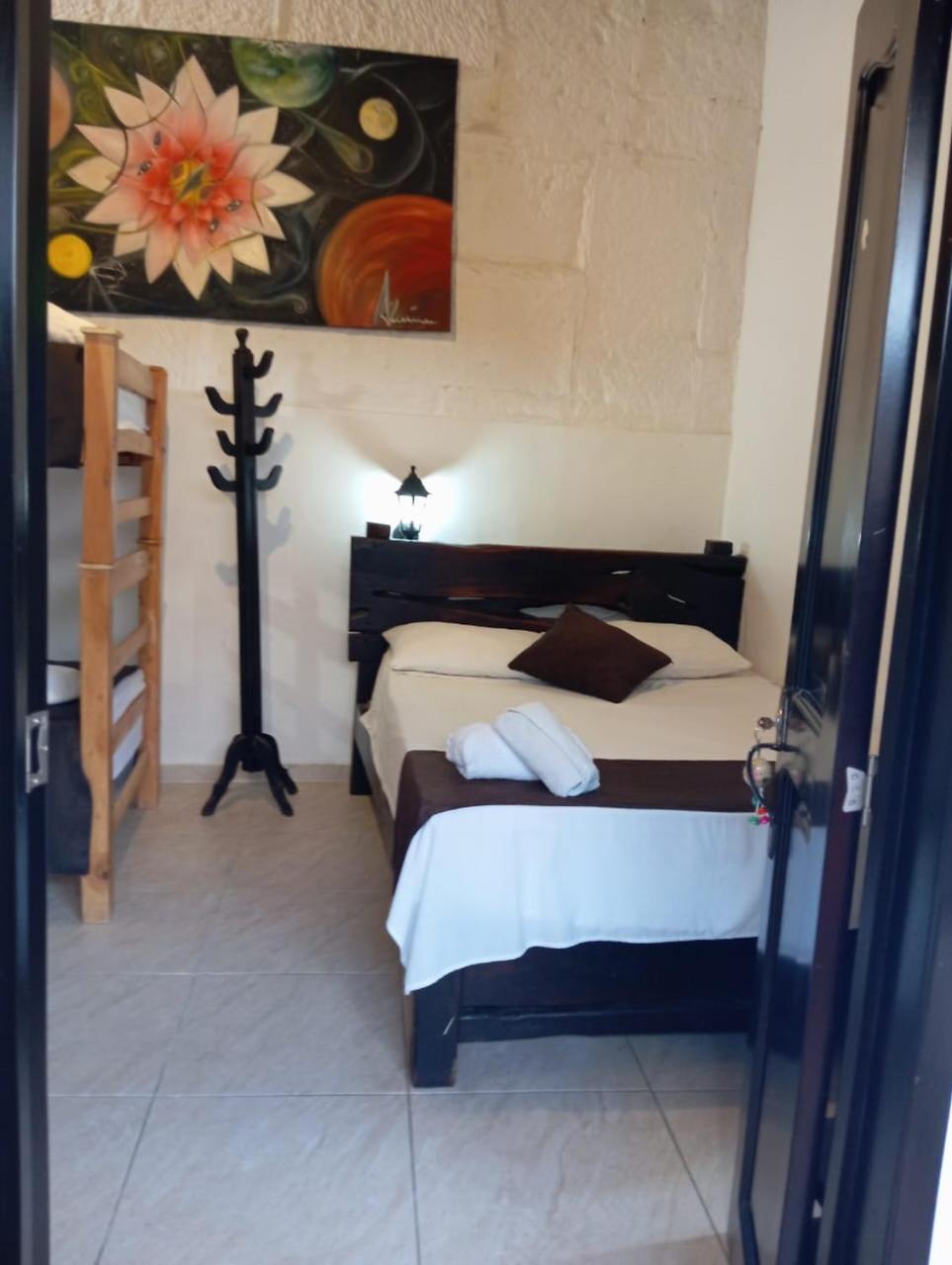 Santander Aleman Hostel サン・ヒル エクステリア 写真