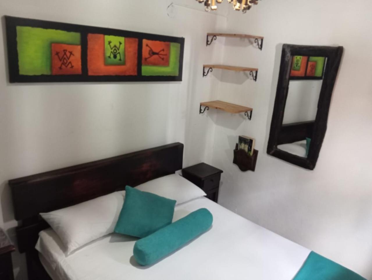 Santander Aleman Hostel サン・ヒル エクステリア 写真
