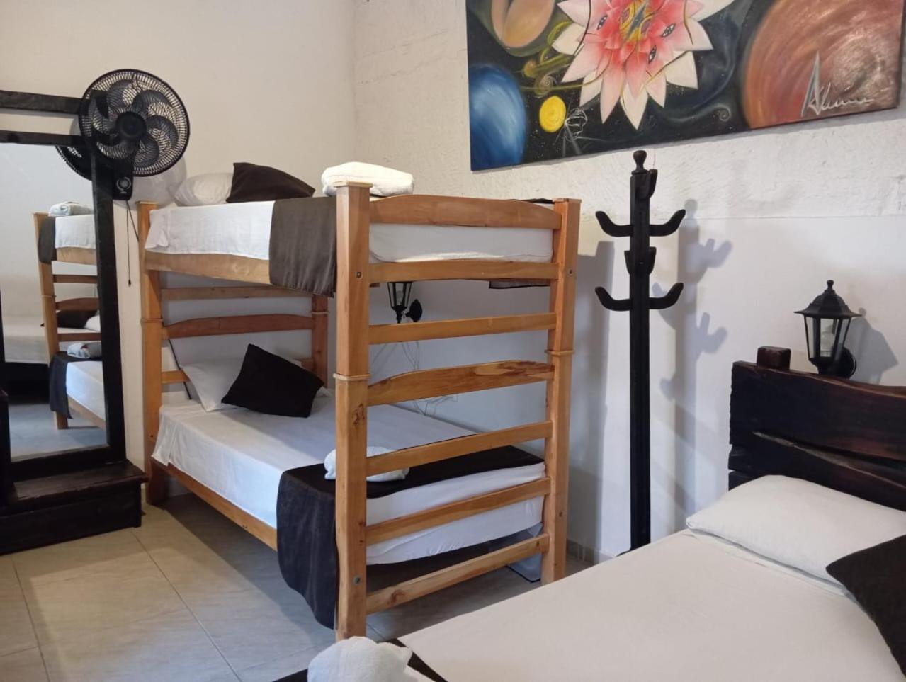 Santander Aleman Hostel サン・ヒル エクステリア 写真